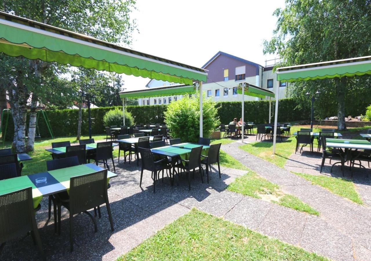 Motel Des Fleurs Servion Kültér fotó